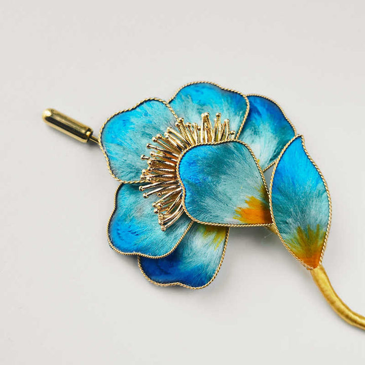 Broche de flor de seda de morera azul con flores de terciopelo hechas a mano con Buddha Stones