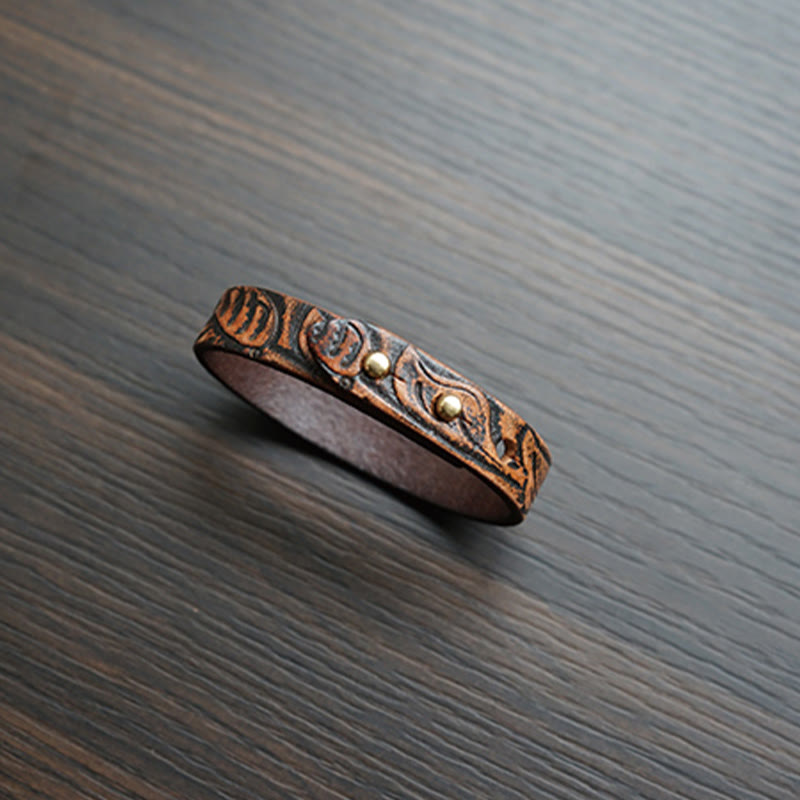 Pulsera de equilibrio con hebilla ajustable de cuero con estampado vintage de Buddha Stones