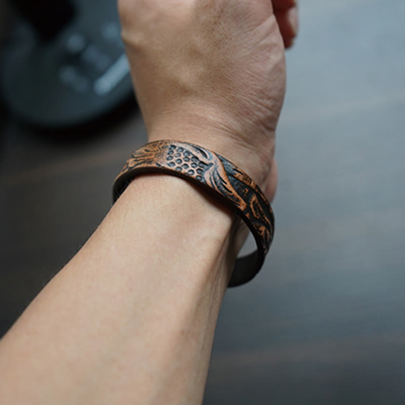 Pulsera de equilibrio con hebilla ajustable de cuero con estampado vintage de Buddha Stones