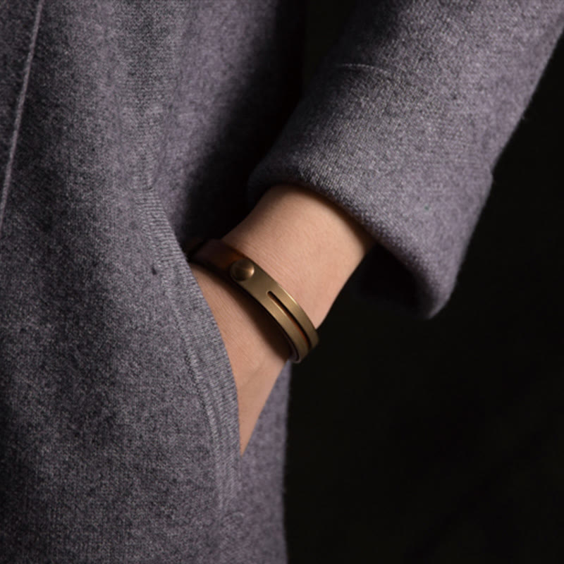 Pulsera de equilibrio de latón, cobre y cuero vintage con Buddha Stones