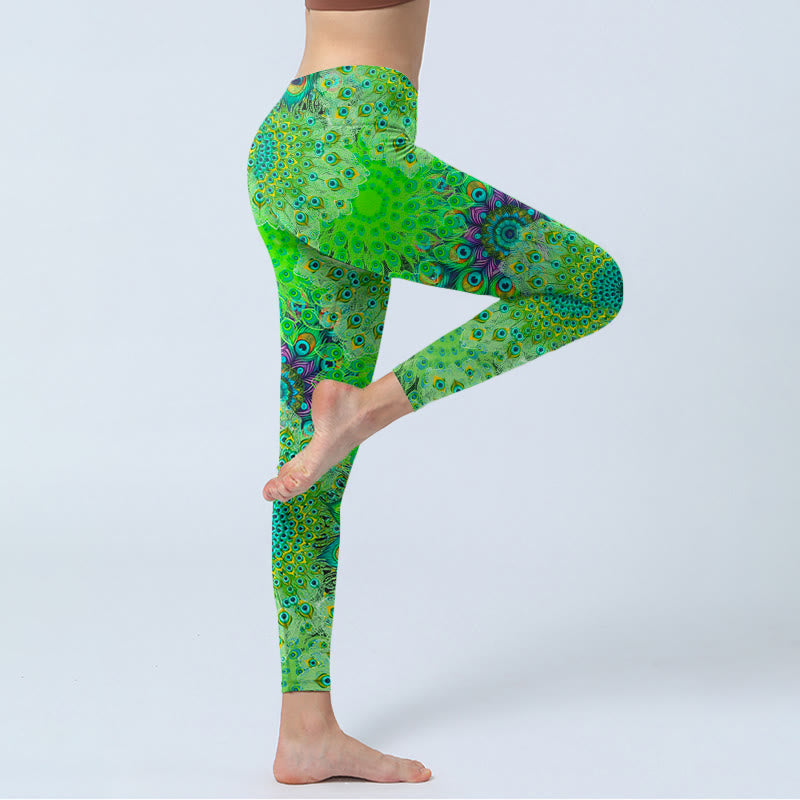 Leggings de yoga para mujer con estampado de plumas de cola de pavo real verde y Buddha Stones - image 5