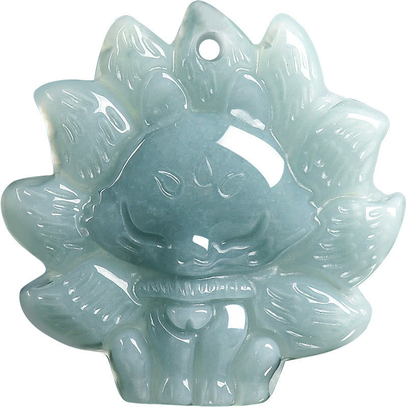 Colgante de zorro de nueve colas de jade verde natural con Buddha Stones