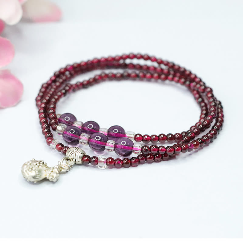 Pulsera de triple vuelta con protección PiXiu, elefante, ábaco y granate natural con Buddha Stones y bolsa de la suerte