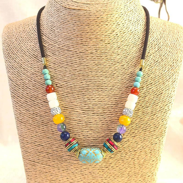 Collar con colgante de equilibrio de cuentas turquesas tibetanas hechas a mano con Buddha Stones