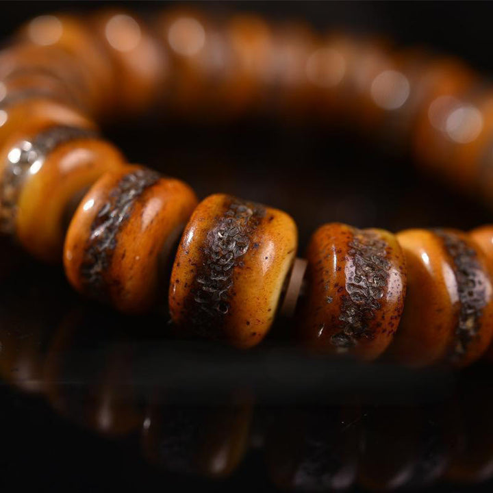 Pulsera de equilibrio con calavera y cuentas de hueso tibetanas vintage de Buddha Stones