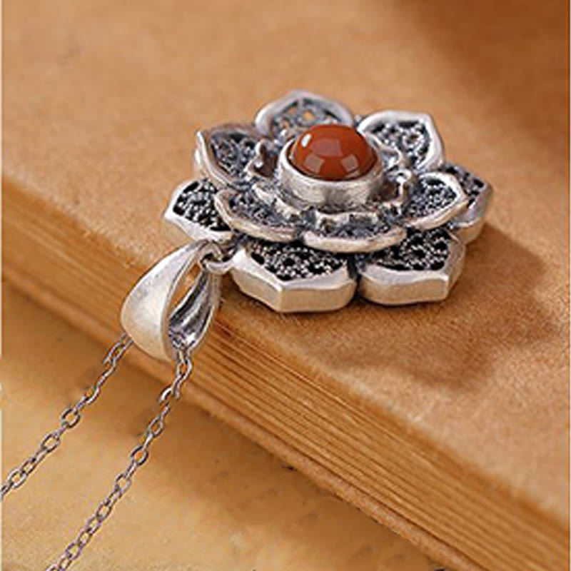 Collar con colgante de cobre y ágata roja con diseño de loto y piedras de Buddha Stones tibetanas Om Mani Padme Hum - image 3