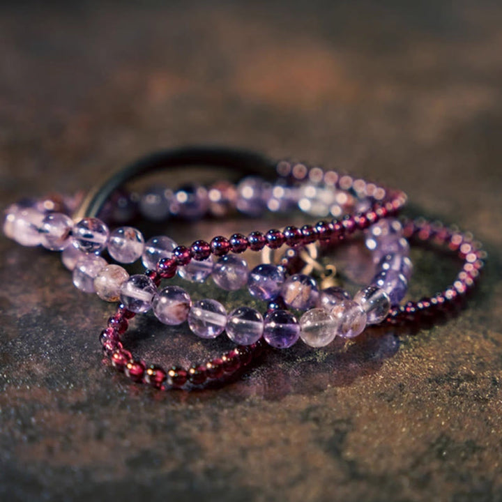 Pulsera multicapa con Buddha Stones retro de 6 mm de amatista y 4 mm de granate