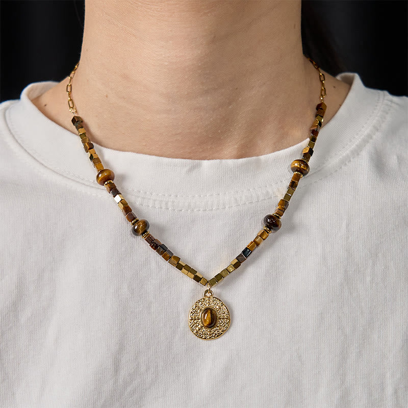 Collar con colgante de acero de titanio y Buddha Stones con protección cuadrada de ojo de tigre natural