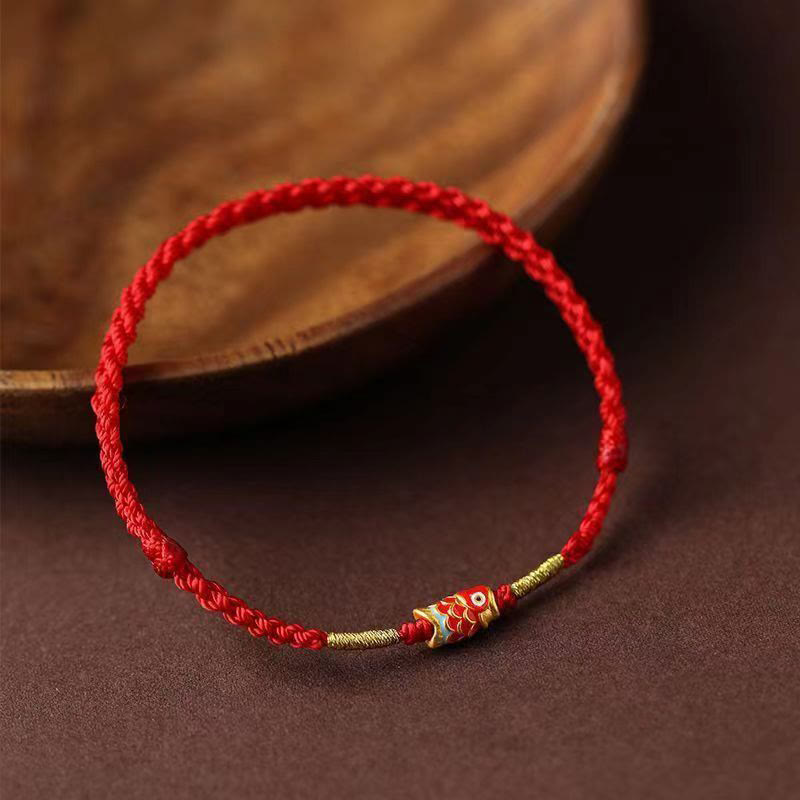 Pulsera trenzada de hilo rojo hecha a mano con Buddha Stones y pez koi - image 2