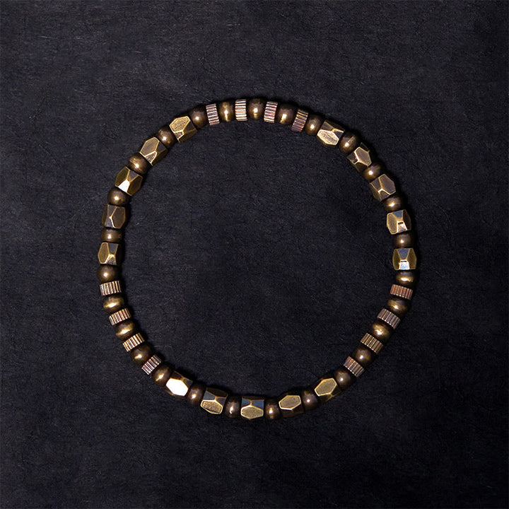 Pulsera de la suerte de cobre y latón con diseño irregular y desgastado retro con Buddha Stones