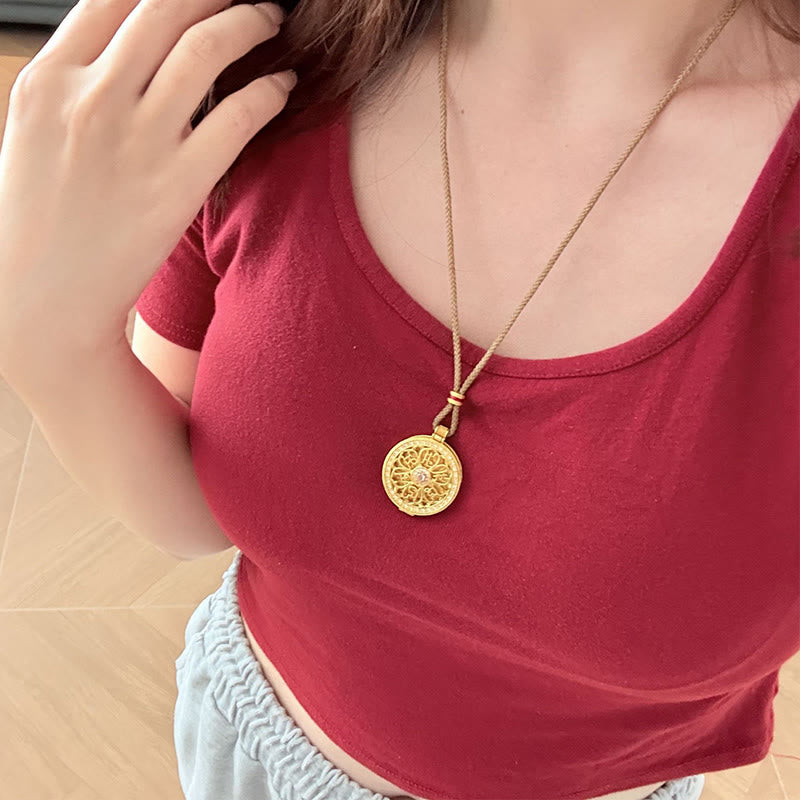 Collar con colgante de riqueza chapado en oro y cobre con piedras de Buddha Stones Om Mani Padme Hum que se puede abrir - image 4