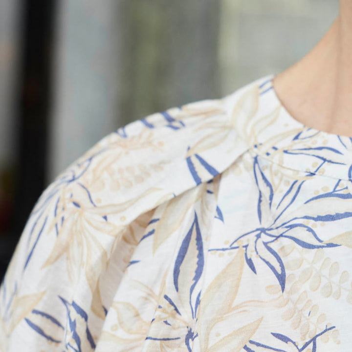 Camisa de manga larga con diseño de muescas y flores en azul y beige con Buddha Stones para mujer adulta mayor - image 6