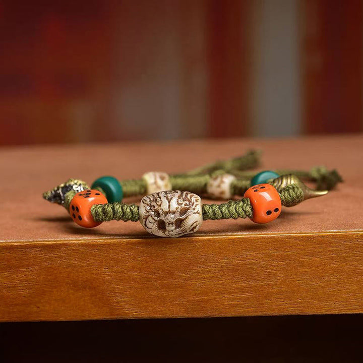 Pulsera de cuerda hecha a mano con dados y diseño de dragón tibetano de Buddha Stones - image 3