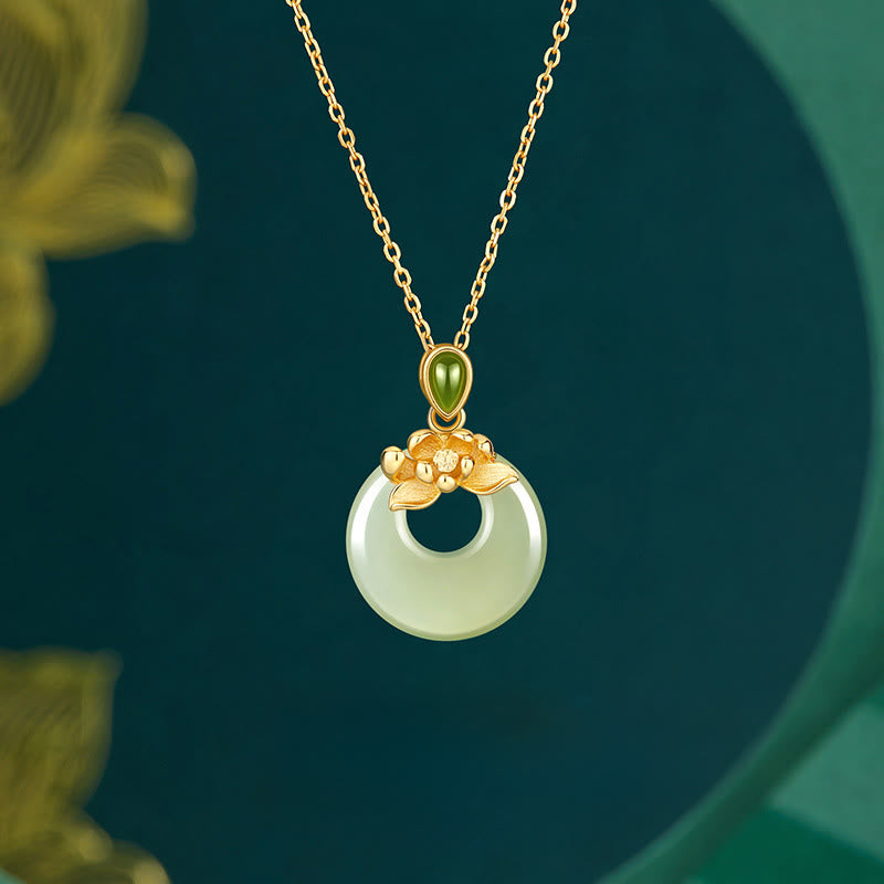 Collar con colgante de loto de la suerte de jade hetiano bañado en oro y plata de ley 925 con Buddha Stones - Plata de ley 925 y jade hetiano - image 0
