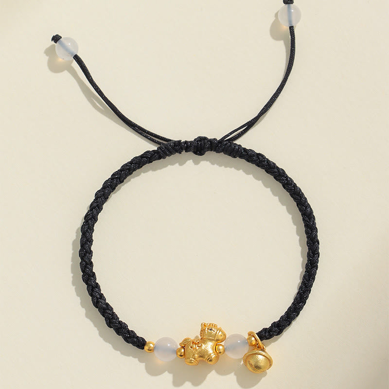 Pulsera trenzada con Buddha Stones, Año del Caballo, hilo rojo y ágata blanca - image 9