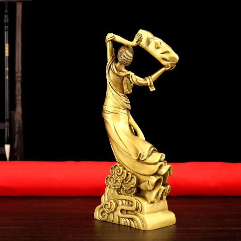 Bodhisattva Nuwa repara la decoración de la estatua de cobre de protección del cielo