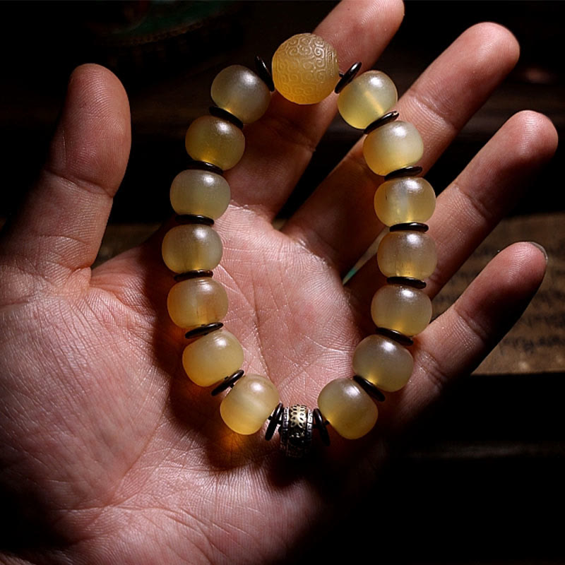 Pulsera auspiciosa hecha a mano con Buddha Stones , cuerno de oveja tibetano, Om Mani Padme Hum