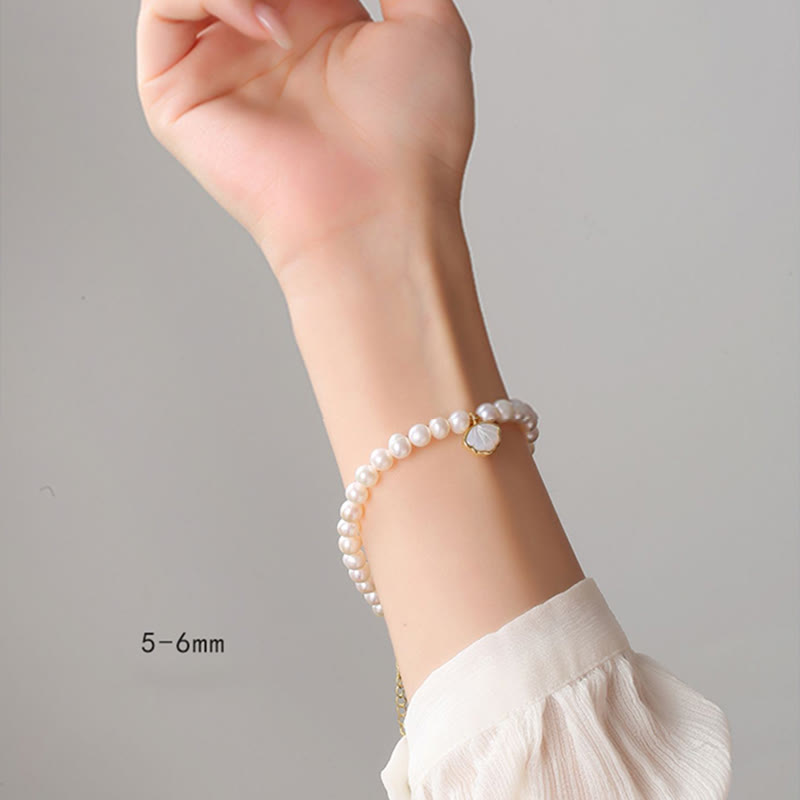 Pulsera de cuentas con dije de concha de cristal y perlas naturales chapadas en oro de 14 quilates con Buddha Stones