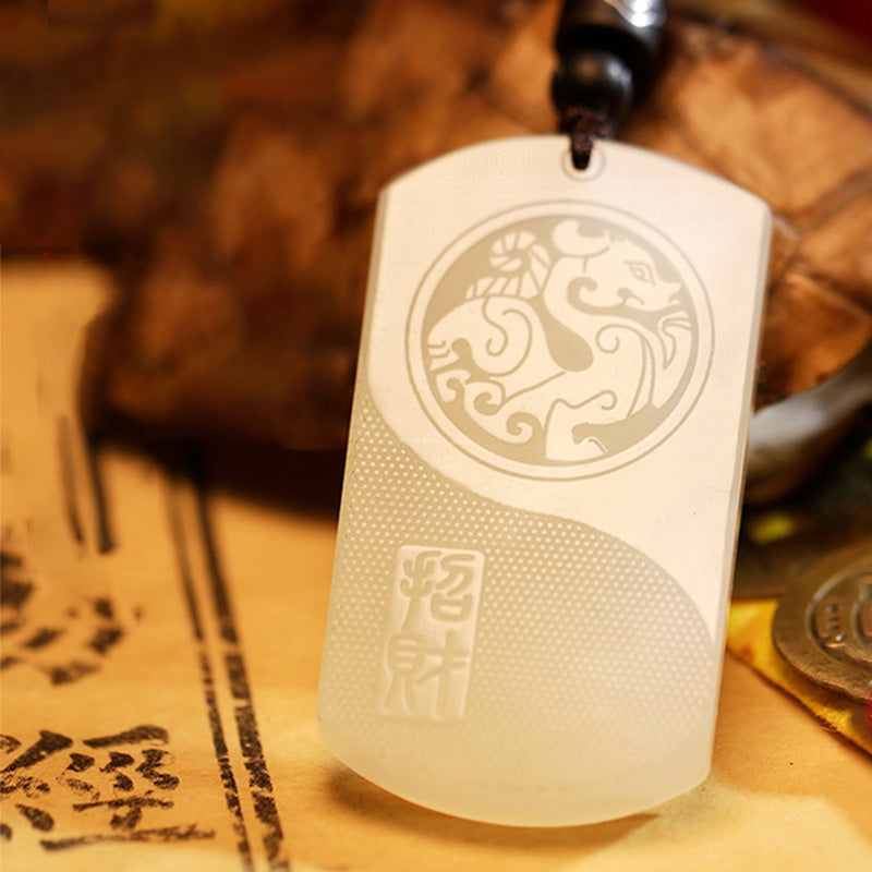 Colgante de collar de protección de la suerte de Jade blanco PiXiu Yin Yang - image 2