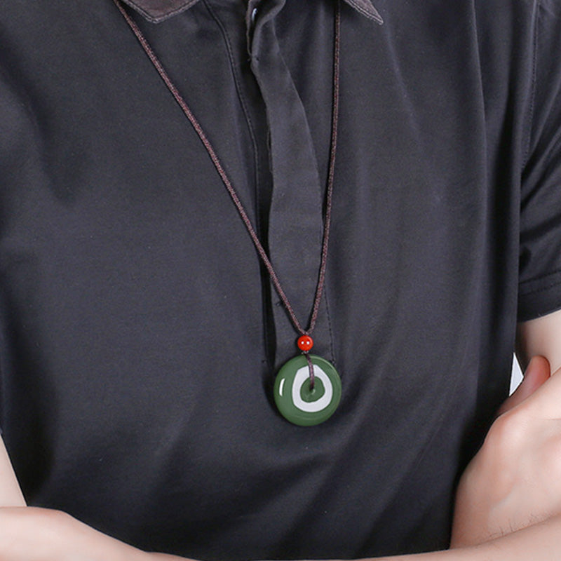 Colgante de cadena de collar de prosperidad con hebilla de paz de jade redondo natural