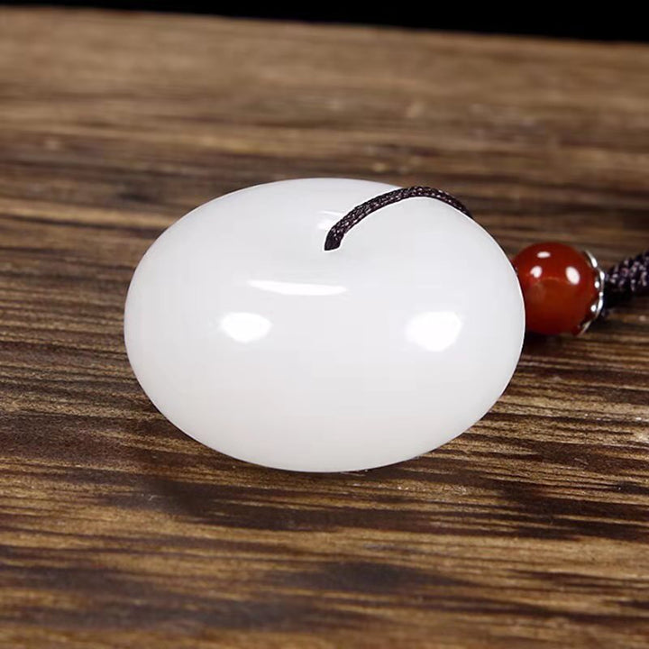 Colgante redondo de collar de bendición con hebilla de paz de jade blanco hetiano