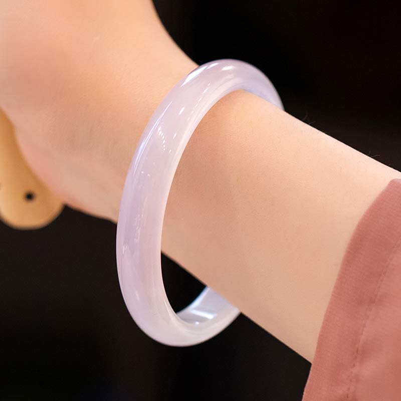 Brazalete de pulsera positiva de armonía de calcedonia natural con Buddha Stones