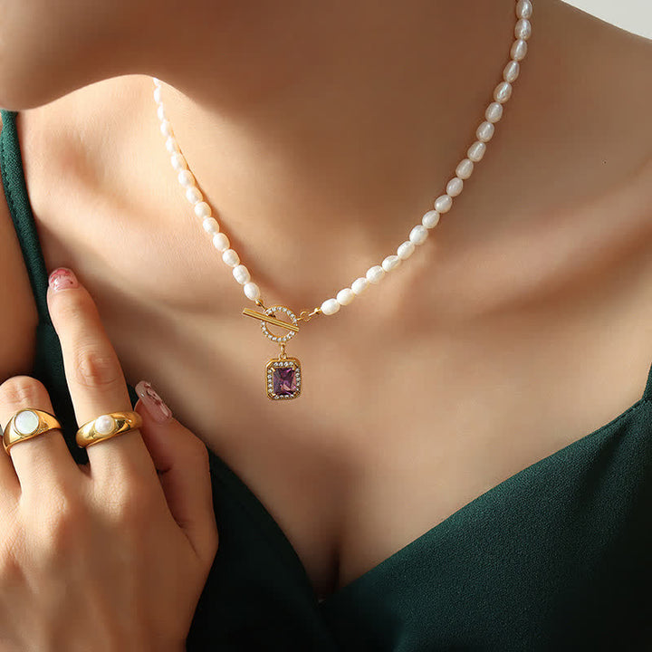 Colgante de collar con dije de riqueza de circonitas y perlas