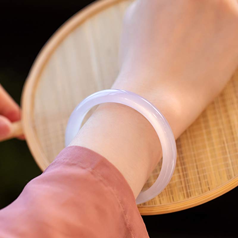 Brazalete de pulsera positiva de armonía de calcedonia natural con Buddha Stones