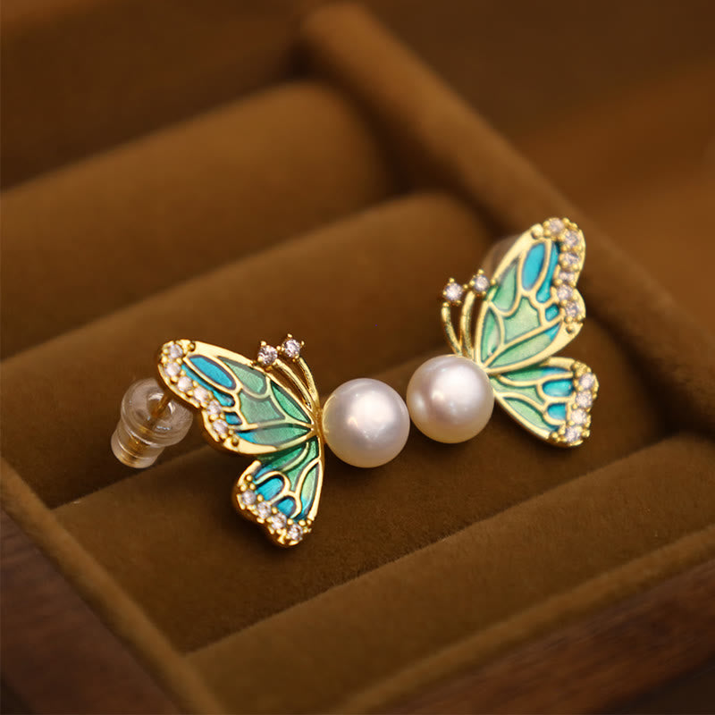 Pendientes curativos de mariposa con perlas naturales de cobre chapado en oro de 18 quilates con postes de plata de ley 925 con Buddha Stones