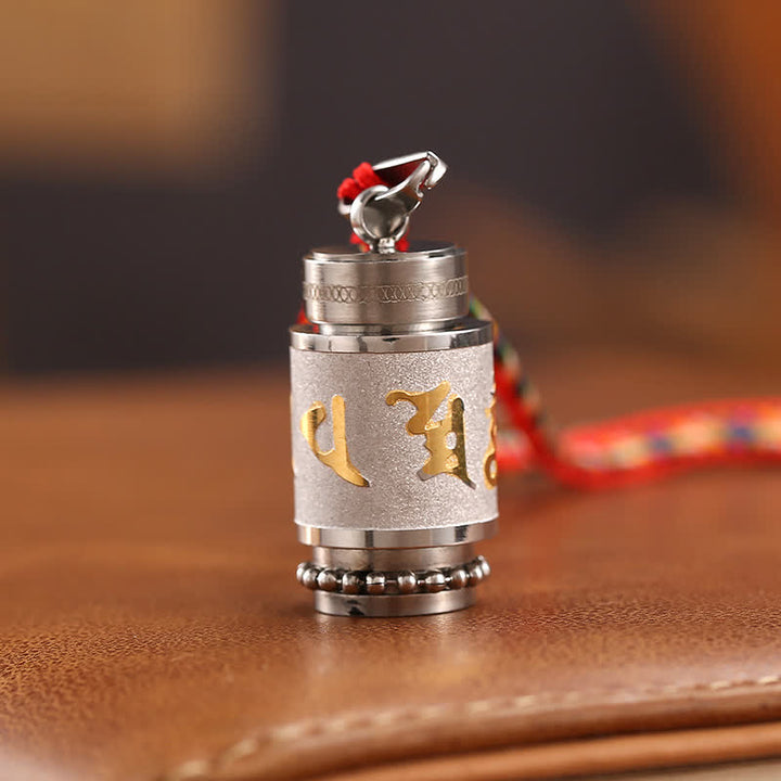 Buddha Stones Tíbet Om Mani Padme Hum Shurangama Mantra Titanio Acero Sabiduría Amuleto Collar Colgante - 1,4 x 2,4 cm - Plata - Cuerda de colores - image 24