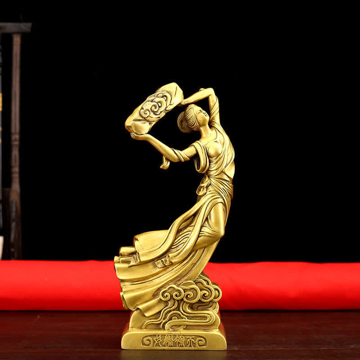 Bodhisattva Nuwa repara la decoración de la estatua de cobre de protección del cielo