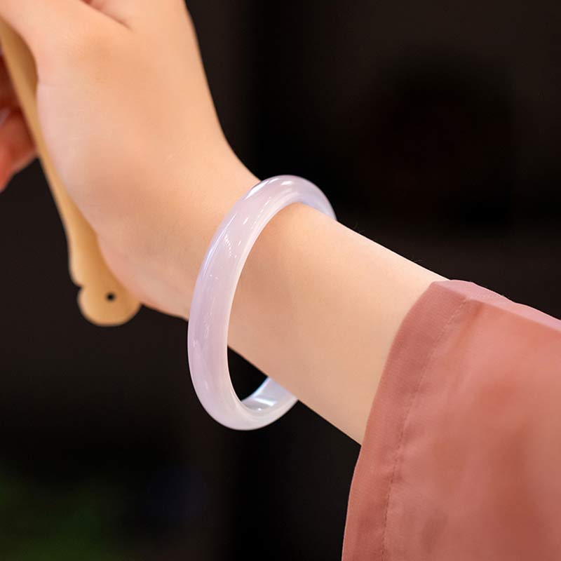 Brazalete de pulsera positiva de armonía de calcedonia natural con Buddha Stones