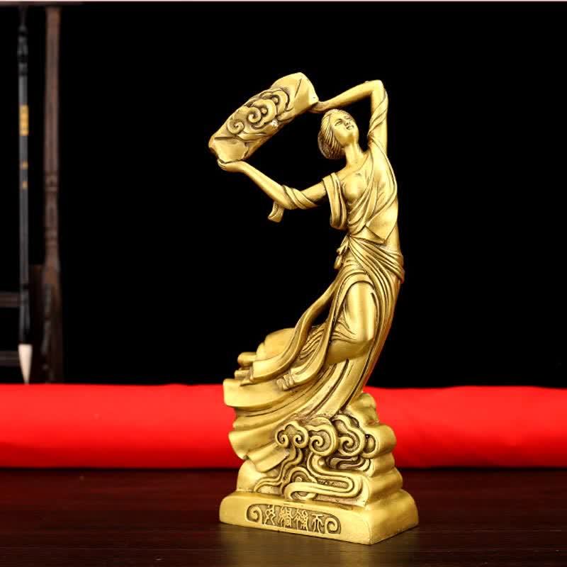 Bodhisattva Nuwa repara la decoración de la estatua de cobre de protección del cielo