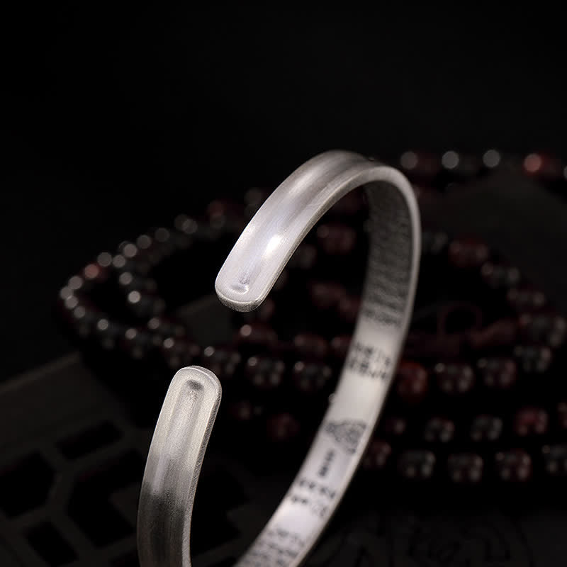 Pulsera de protección Sutra de corazón con seis palabras verdaderas de plata de ley 999 con Buddha Stones