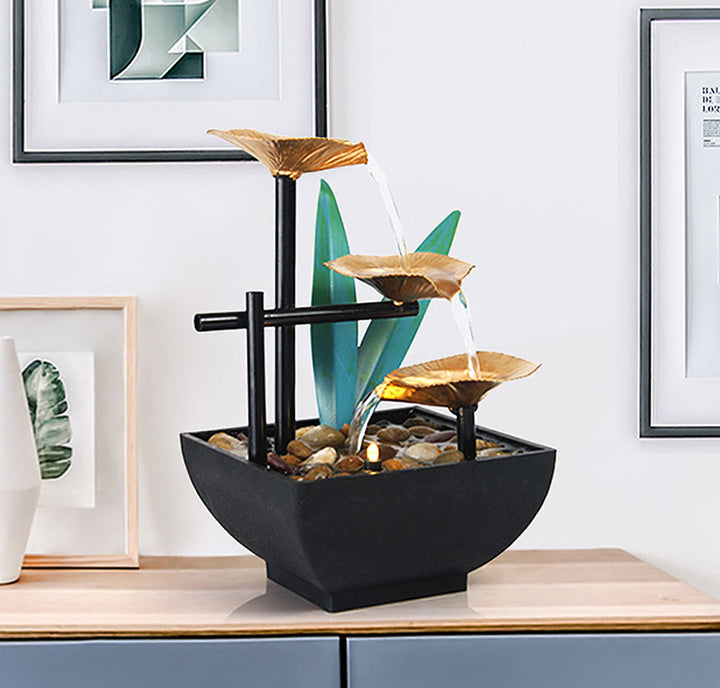 Adornos de loto de mesa de fuente de cascada de tres capas con decoración de escritorio de rocas de río