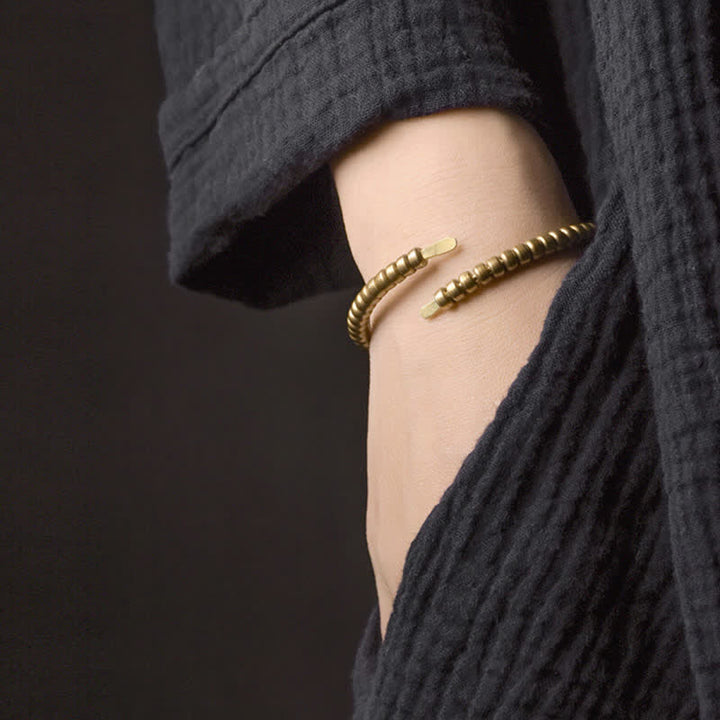 Pulsera ajustable con equilibrio de cobre y diseño vintage de Buddha Stones