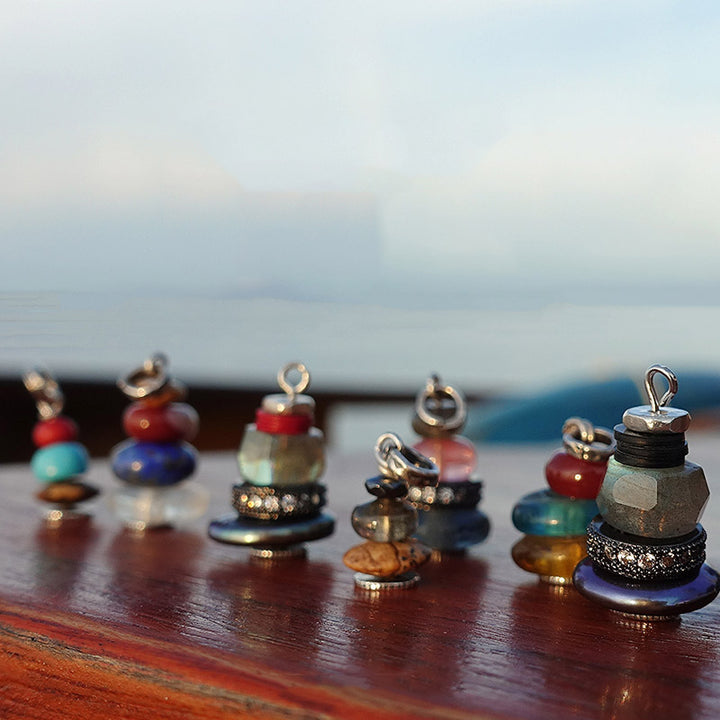 Collar con Buddha Stones Zen Cairn Labradorita con varios cristales - image 36