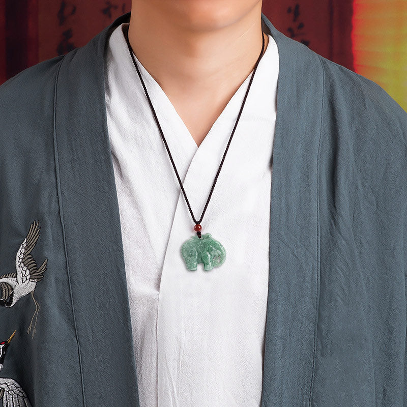 Colgante de cadena con collar de fuerza de la suerte de jade de elefante