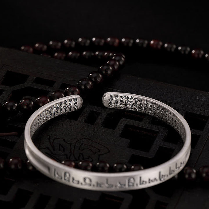 Pulsera de protección Sutra de corazón con seis palabras verdaderas de plata de ley 999 con Buddha Stones
