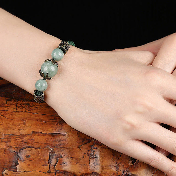 Pulsera de prosperidad con cuentas de jade de la suerte y cuerda verde hecha a mano con Buddha Stones