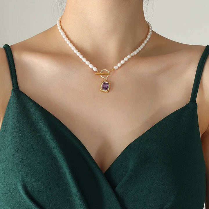 Colgante de collar con dije de riqueza de circonitas y perlas