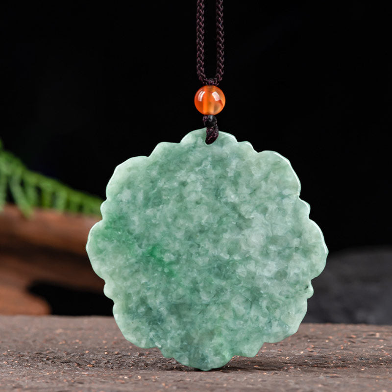 Colgante de collar de prosperidad de la suerte de jade con patrón de loto de Buddha Stones