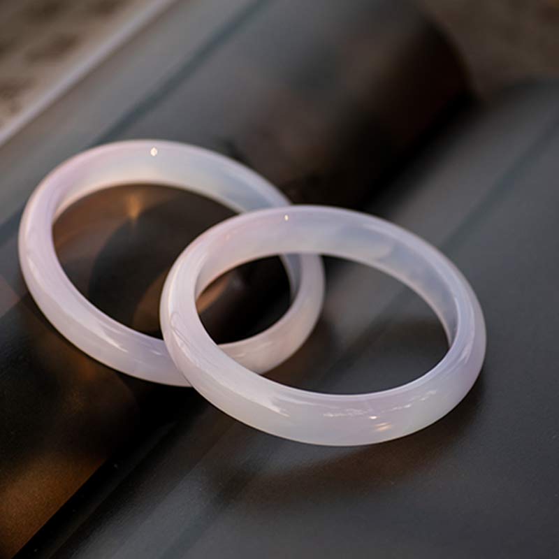 Brazalete de pulsera positiva de armonía de calcedonia natural con Buddha Stones