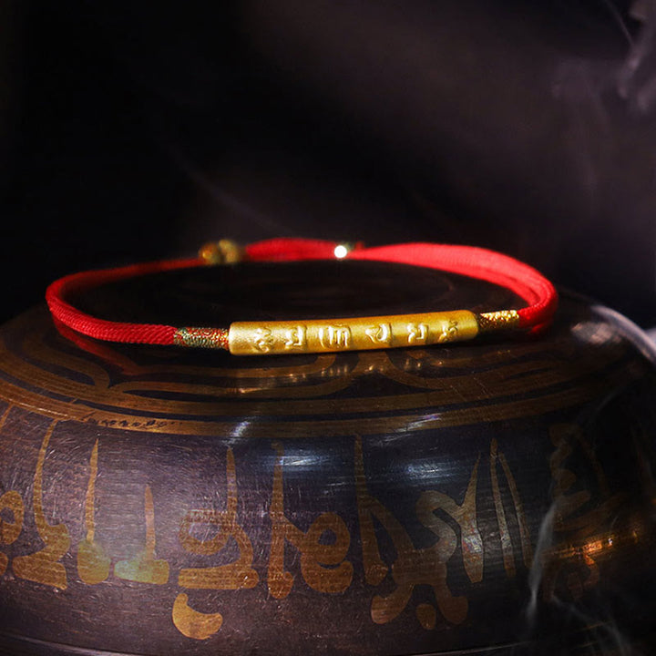 Pulsera de hilo rojo de la suerte Mani Mantra hecha a mano budista tibetana con Buddha Stones
