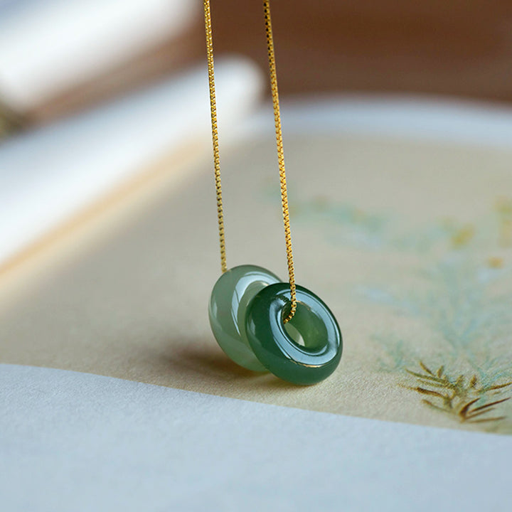 Buddha Stones Natural redondo Jade paz hebilla suerte abundancia collar colgante