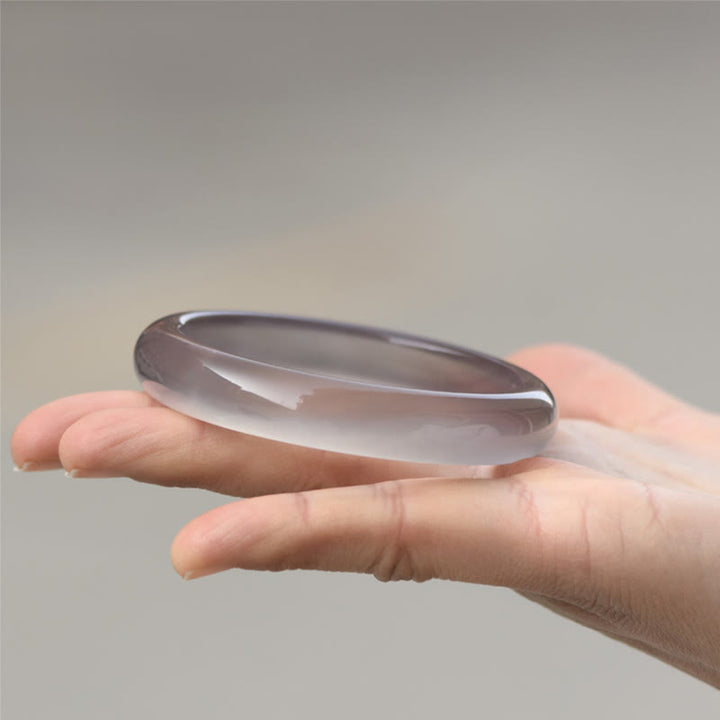 Brazalete Armonía de Calcedonia Gris Natural con Buddha Stones - 62-63 mm - image 2