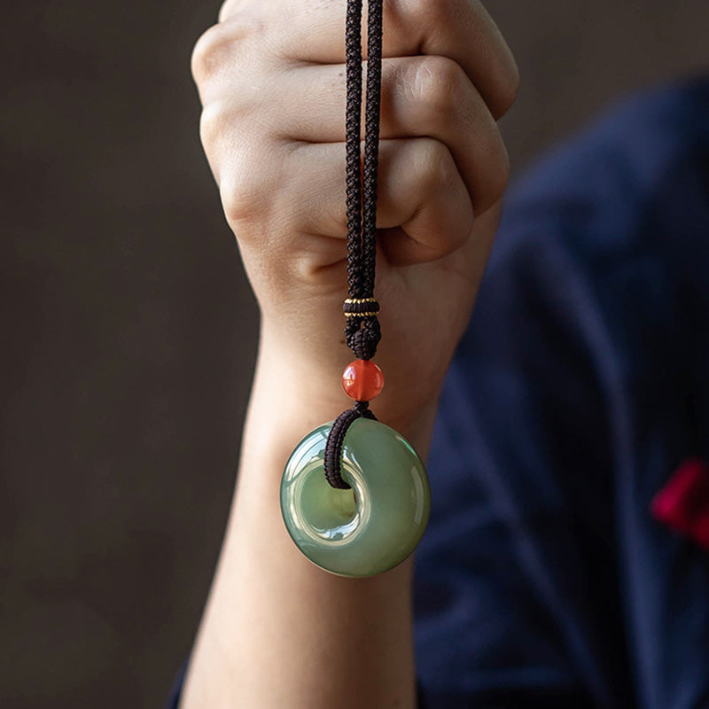 Colgante redondo natural del collar de la suerte de la hebilla de la paz del jade gris del jade