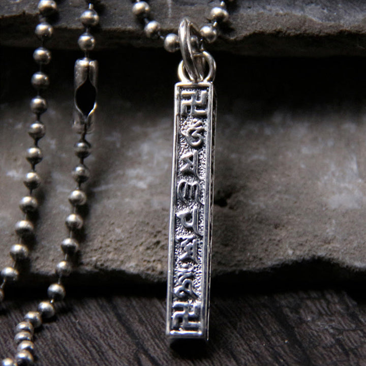 Colgante de plata de ley 925 con símbolo de la esvástica de Buda Om Mani Padme Hum tibetano - Om Mani Padme Hum (Amor ♥ Enfoque) - image 1