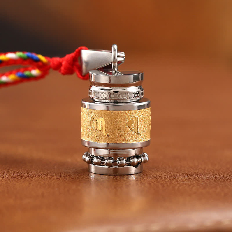 Buddha Stones Tíbet Om Mani Padme Hum Shurangama Mantra Titanio Acero Sabiduría Amuleto Collar Colgante - 1,2 cm x 1,8 cm - Oro - Cuerda de colores - image 3