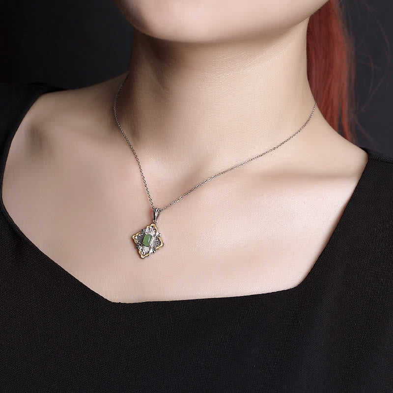 Colgante de collar curativo de la suerte con diseño de rombo de jade cian hetiano chapado en plata de ley 925 con Buddha Stones